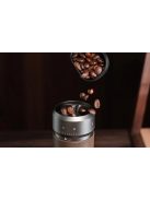 HiBREW G4B kézi kávédaráló állítható őrléssel.