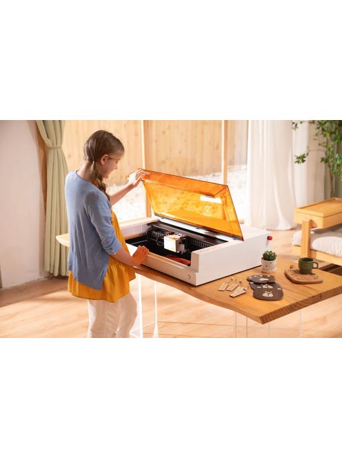 2 az 1-ben lézergravírozó gép xTool S1 40W Basic fehér